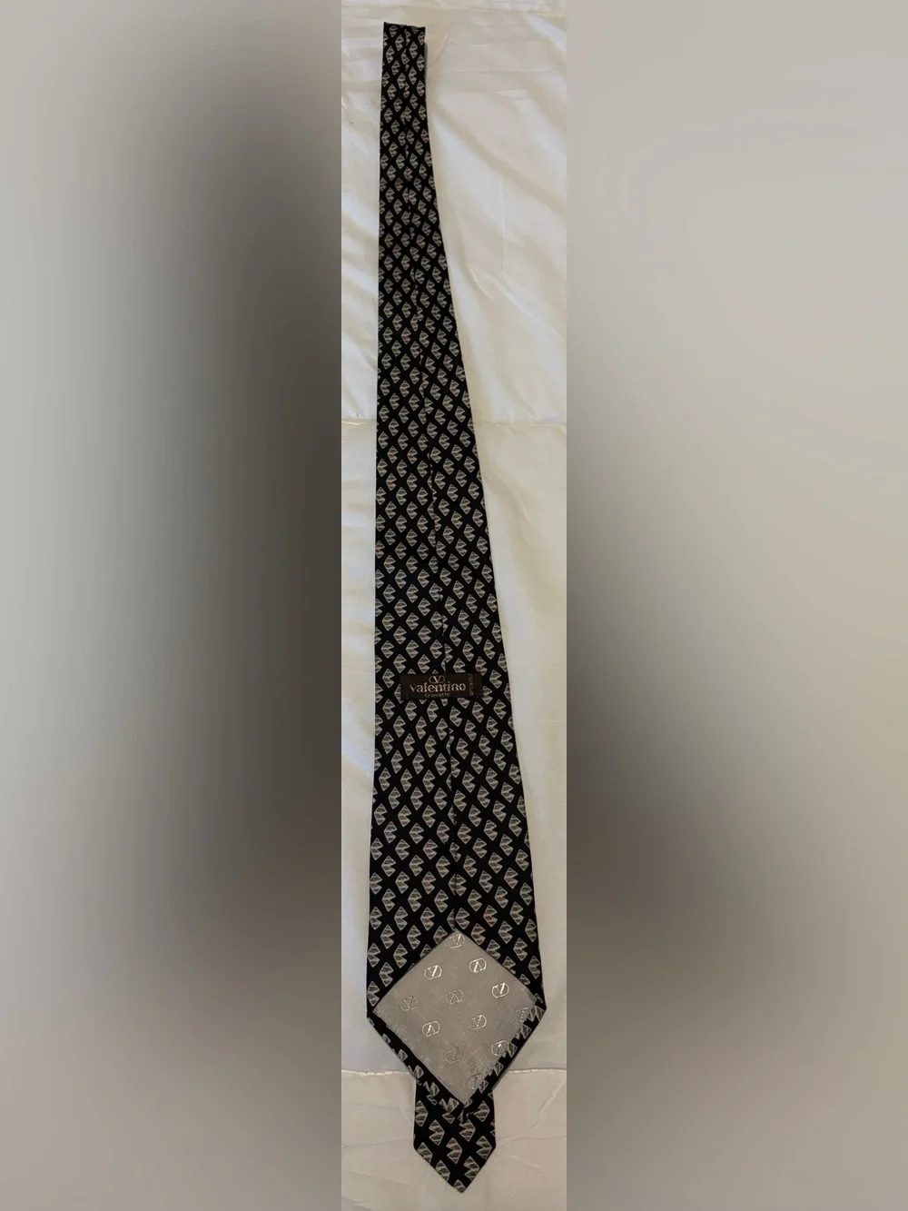 VTG Valentino Cravatte Silk Tie 80s 90s Italian Luxury Retro Executive Code 2206